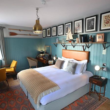 The Pilot Boat Hotel Lyme Regis Exterior foto