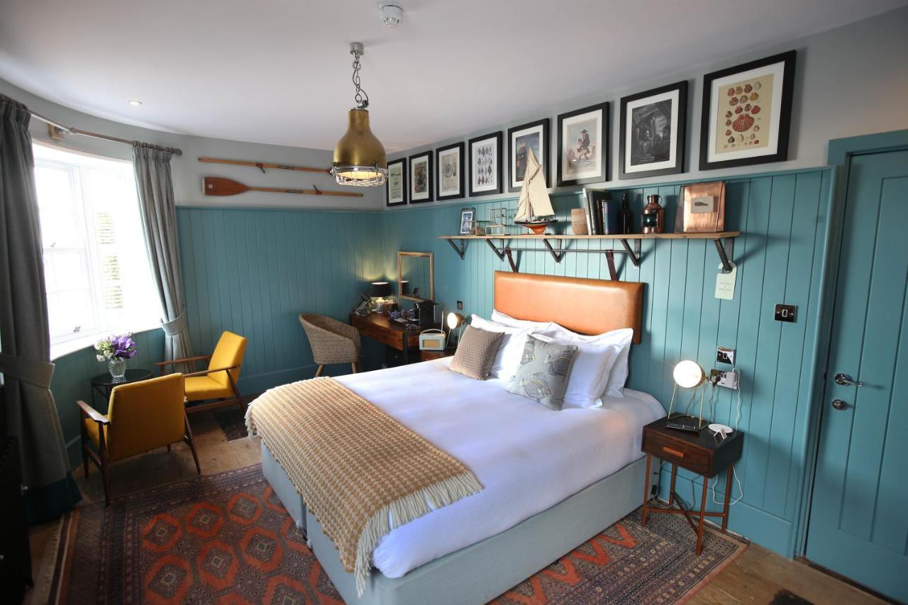 The Pilot Boat Hotel Lyme Regis Exterior foto